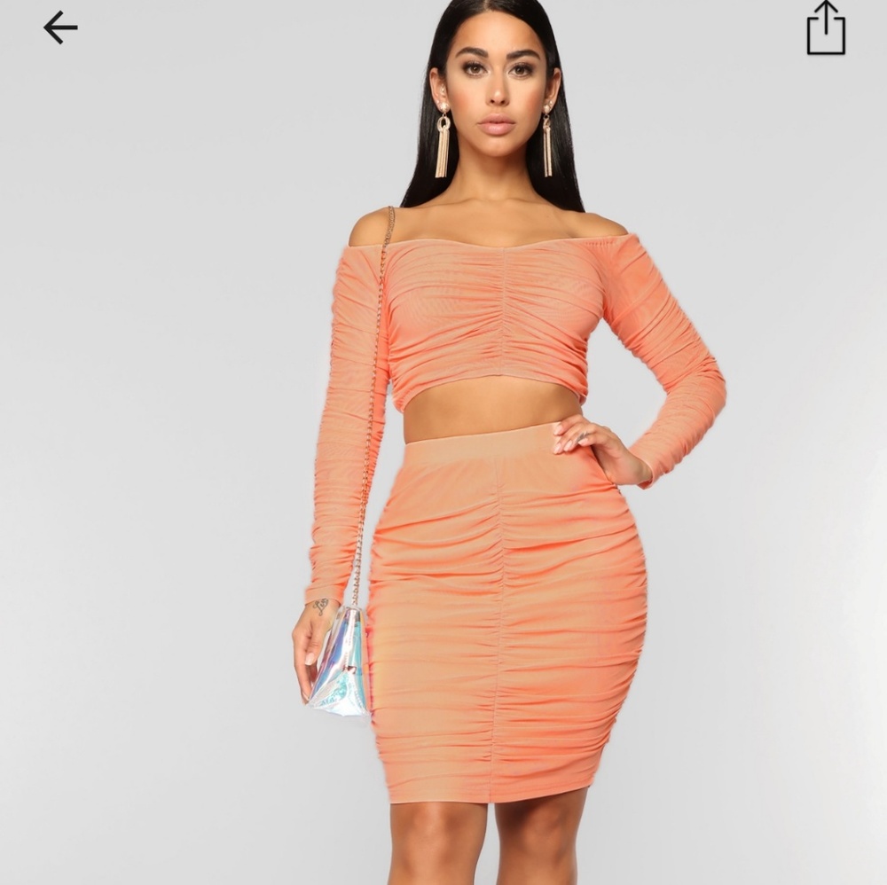 Coral skirt set